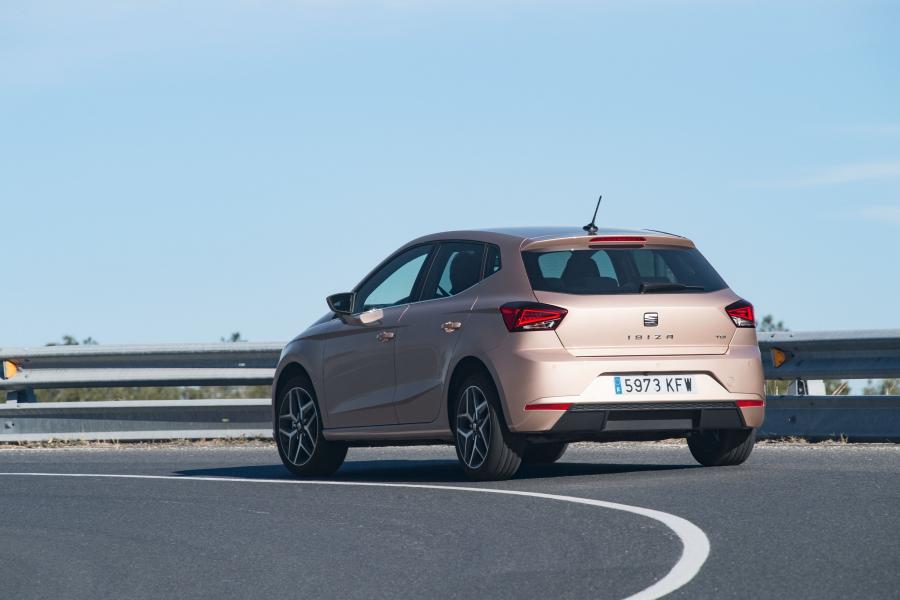  Seat Ibiza TGI 2017 года  (WW) (фото 4 из 18)